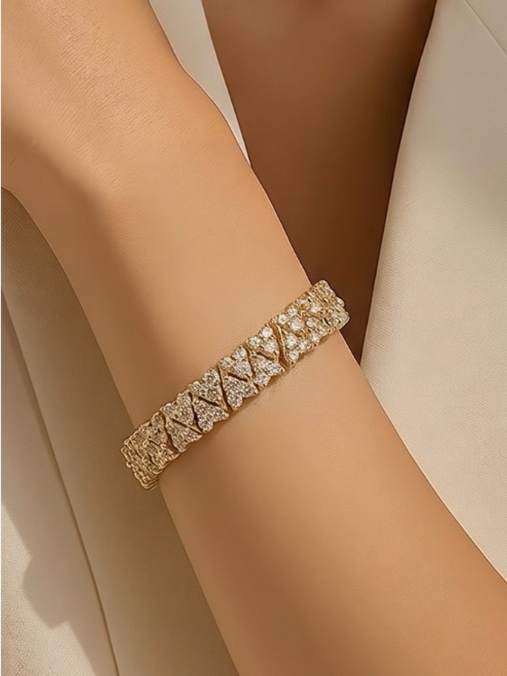 Elegant 6.5 CT Natural Diamonds Bracelet 14K Yellow Gold 7” Length - Picture 5 of 15